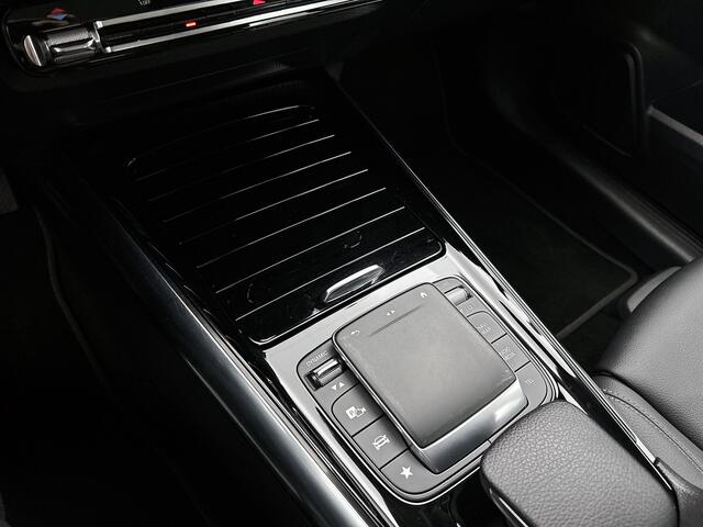 Mercedes-Benz GLA-KLASSE 180 | Trekhaak | Stoelverwarming | Apple Carplay | Elektrische Kofferklep | Inclusief 24 maanden MB Certified garantie voor Europa.