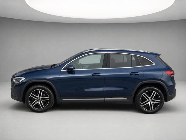 Mercedes-Benz GLA-KLASSE 250 e Luxury Line | Trekhaak | Cruise Control | Stoelverwarming