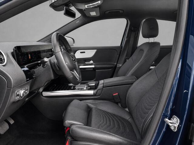 Mercedes-Benz GLA-KLASSE 250 e Luxury Line | Trekhaak | Cruise Control | Stoelverwarming