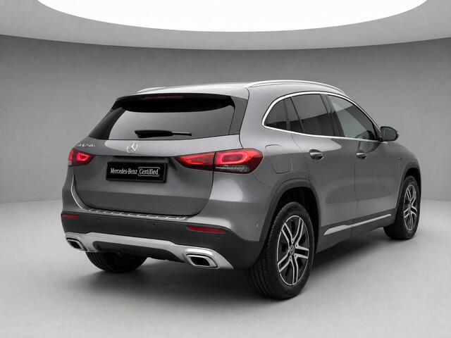 Mercedes-Benz GLA-KLASSE 250 e Style