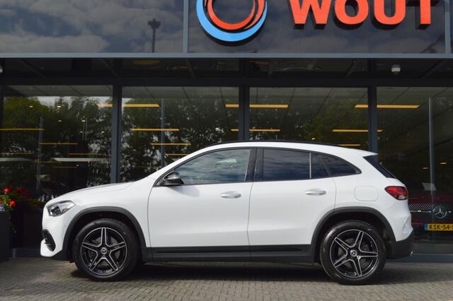 Mercedes-Benz GLA-KLASSE 250 e AMG Multibeam Panorama Memory Distronic Head-Up Camera Pdc