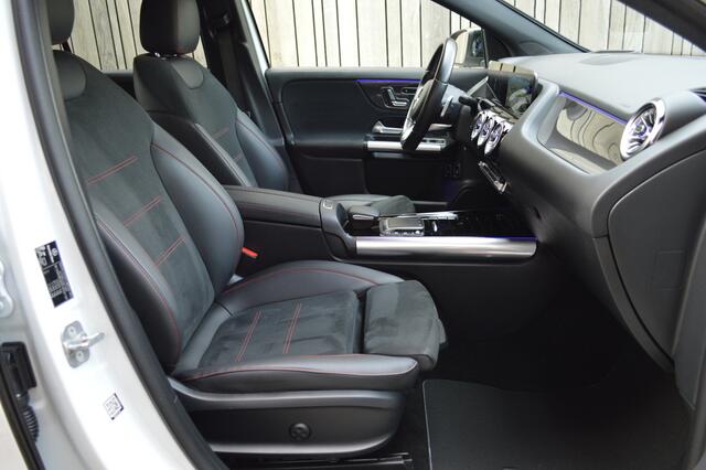 Mercedes-Benz GLA-KLASSE 250 e AMG Multibeam Panorama Memory Distronic Head-Up Camera Pdc