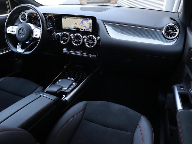Mercedes-Benz GLA-KLASSE 250 e AMG Line l Keyless l Achteruitrij camera l Stoelverwarming
