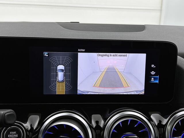 Mercedes-Benz GLA-KLASSE 180 AMG Line Panoramadak | Stoelverwarming | Sfeerverlichting | Keyless Go | incl. 24 maanden Mercedes-Benz Certified Garantie