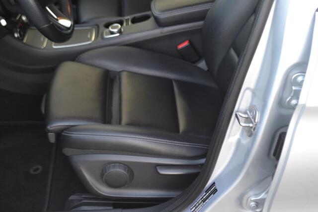 Mercedes-Benz GLA-KLASSE 180 Automaat | Leer | Carplay | Stoelverw. | Navigatie | Achteruitrijcamera | Trekhaak |