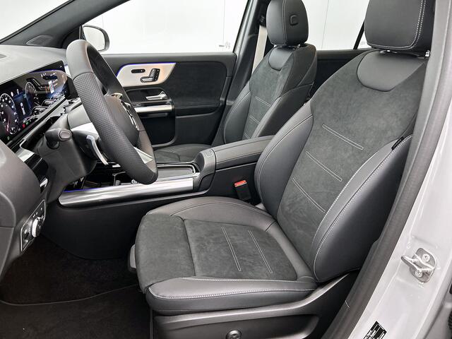 Mercedes-Benz GLA-KLASSE 250 e Business Solution AMG | AMG Line Plus pakket | Trekhaak | GUARD 360 ° Vehicle protection Plus | Head-up display | Panoramaschuifdak | 360° camera | Memorypakket |