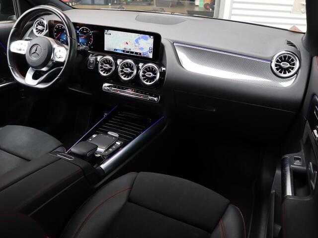 Mercedes-Benz GLA-KLASSE 200 Business Solution AMG l Trekhaak l Stoelverwarming l Memory