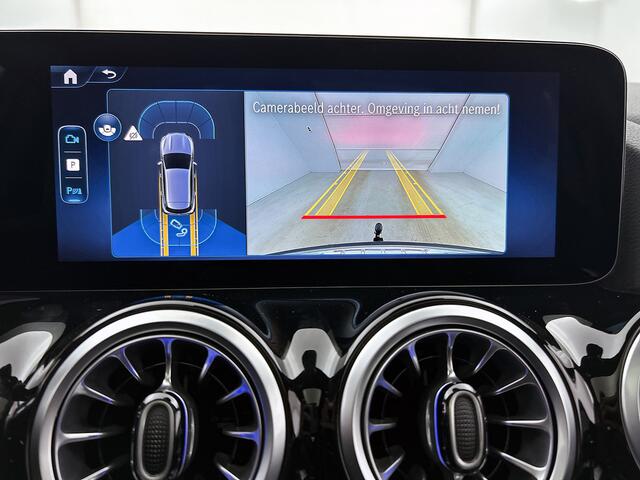 Mercedes-Benz GLA-KLASSE 250 e 140 Year Edition | Plus pakket | Nightpakket | Trekhaak | Panoramaschuifdak | 20" multispaaks lichtmetalen velgen | Warmtewerend, donkergetint glas |