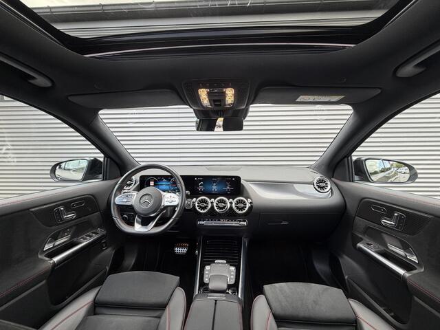 Mercedes-Benz GLA-KLASSE 250 e AMG |Pano|ACC|Trekhaak|Memory|