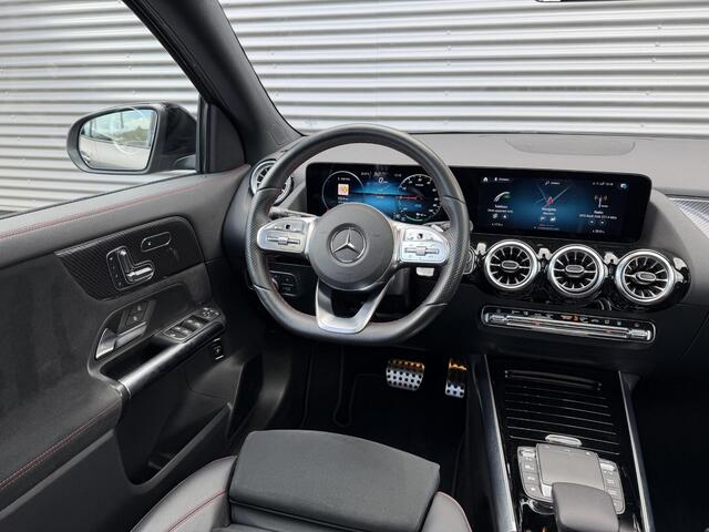 Mercedes-Benz GLA-KLASSE 250 e AMG |Pano|ACC|Trekhaak|Memory|