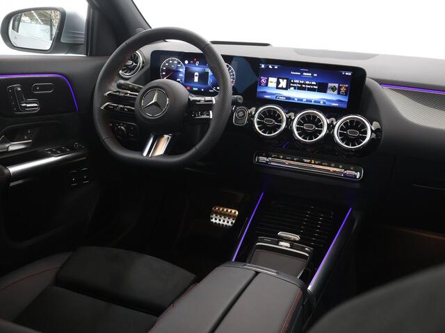 Mercedes-Benz GLA-KLASSE 250 e Business Solution AMG | Trekhaak | Memory | Headup | Digital Light | Sfeerverlichting |