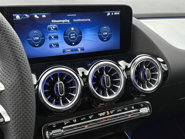 Mercedes-Benz GLA-KLASSE 250 e 140 Year Edition | Plus pakket | Noghtpakket | Trekhaak | Panoramaschuifdak | 20" tien-dubbelspaaks AMG velgen | Warmtewerend, donkergetint glas |