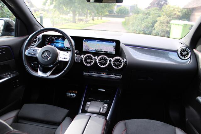 Mercedes-Benz GLA-KLASSE 250 e AMG Line PHEV SOh 98.3% PANO SFEER NAVI LED 58000KM!!!