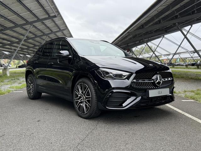 Mercedes-Benz GLA-KLASSE 250 e 140 Years Edition | AMG line | Night | Panoramadak | Head-up display | Trekhaak | 360 camera | Memory stoelen |