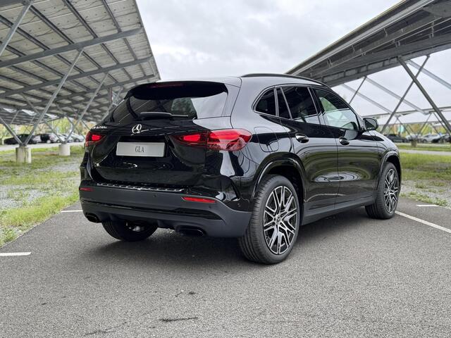 Mercedes-Benz GLA-KLASSE 250 e 140 Years Edition | AMG line | Night | Panoramadak | Head-up display | Trekhaak | 360 camera | Memory stoelen |