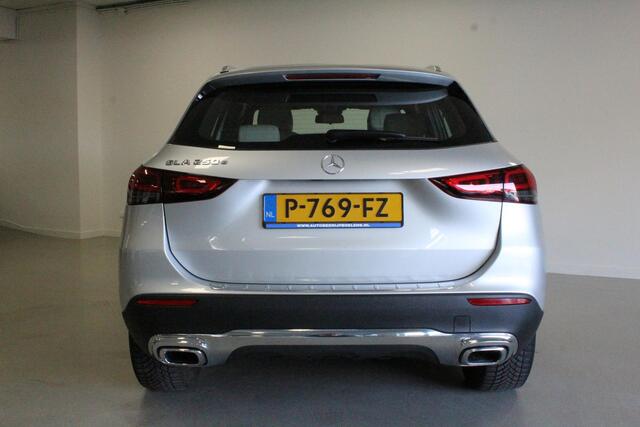 Mercedes-Benz GLA-KLASSE 250 e Progressive | NL-AUTO+N.A.P! | CLIMA | CAMERA | LEDER | LED | DAB-RADIO | CRUISE | 18'LMV |