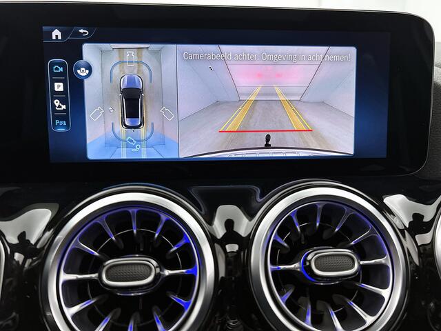 Mercedes-Benz GLA-KLASSE 250 e 140 Year Edition | Plus pakket | Nightpakket | Trekhaak | Panoramaschuifdak | 360° camera | 20" tien-dubbelspaaks AMG velgen | Warmtewerend, donkergetint glas |
