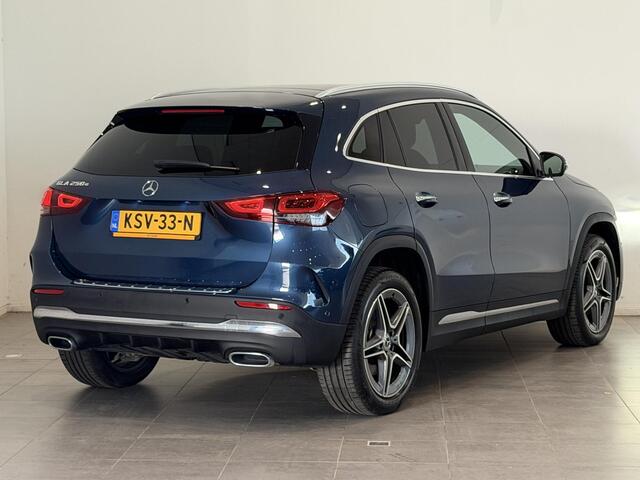 Mercedes-Benz GLA-KLASSE 250 e AMG Line | Panoramadak | 95% SOH | Leder | Elektrische stoelen |