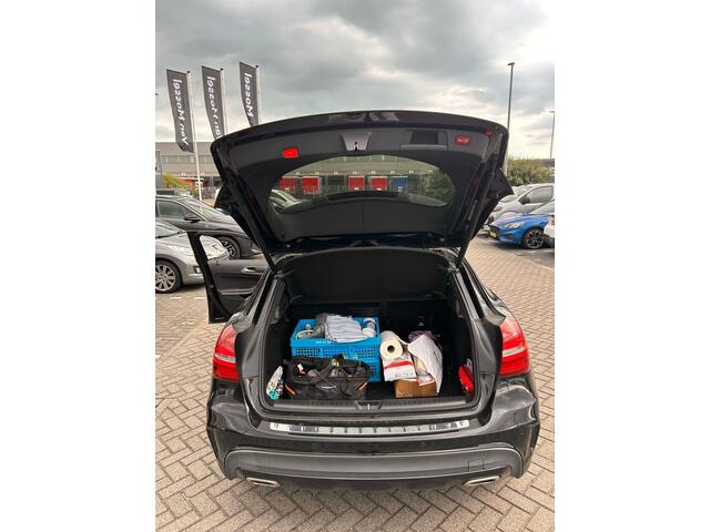Mercedes-Benz GLA-KLASSE 180 Business Solution AMG