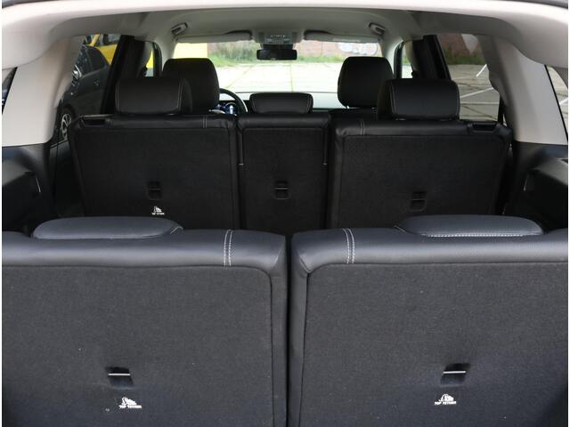 Mercedes-Benz GLB-Klasse 250 4MATIC Advantage 7p. Night edition | Camera | Widescreen