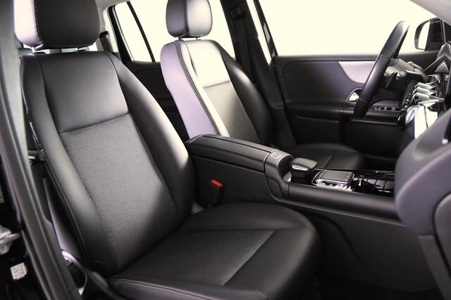 Mercedes-Benz GLB-Klasse 200 Business Solution *1ste Eigenaar*Leer*Trekhaak*Navigatie*Stoelverwarming