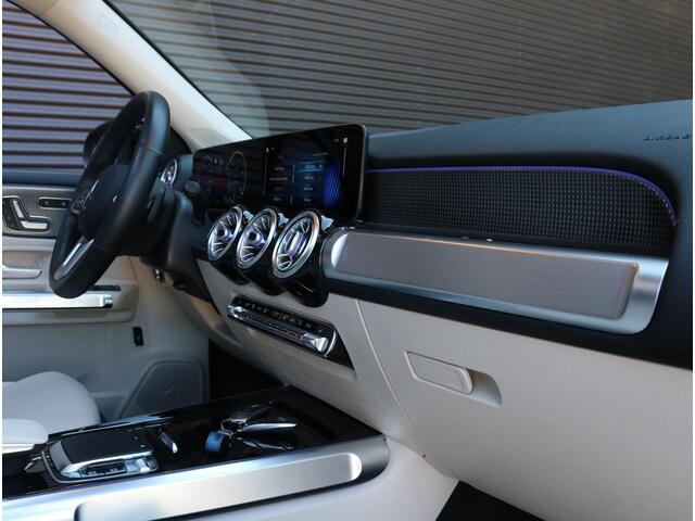 Mercedes-Benz GLB-Klasse 250 4MATIC | Panoramadak | ACC | Trekhaak