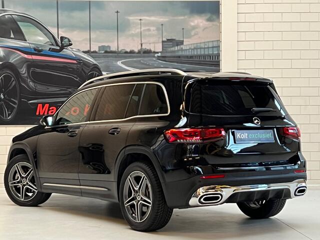Mercedes-Benz GLB-Klasse 250 AMG Line 224 PK / Automaat / Panoramadak / AMG Leder Sport Stoel Pakket / 19" LM Velgen / Apple Carplay / Navigatie / Camera / LED / 1e Eigenaar!