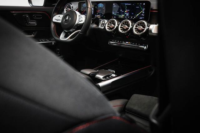 Mercedes-Benz GLB-Klasse 200 Business Solution AMG | WIDESCREEN | PANORAMADAK | APPLE CARPLAY | CAMERA | 19"