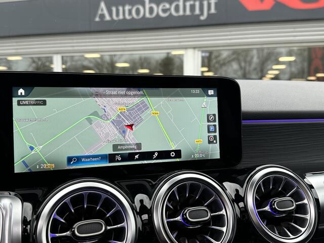 Mercedes-Benz GLB-Klasse 200 Luxury Line | Panodak | Trekhaak | Sfeer | Camera | Keyless