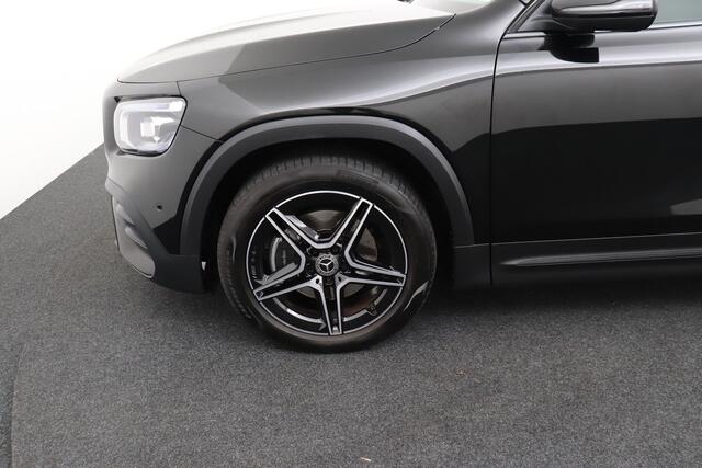 Mercedes-Benz GLB-Klasse 200 AMG Night-Paket Camera Dodehoek Sfeerverlichting