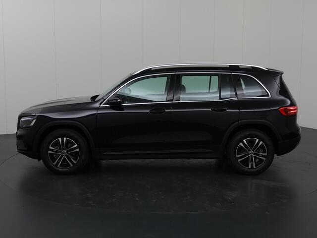 Mercedes-Benz GLB-Klasse 180 Business Solution | High-Performance LED | DAB+ Radio | Achteruitrijcamera | Stoelverwarming