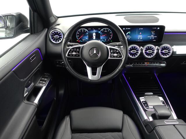 Mercedes-Benz GLB-Klasse 200 Premium AMG Aut- Sferverlichting, Carplay, Carbon, Camera, Leder Interieur, Xenon Led, Lane Assist