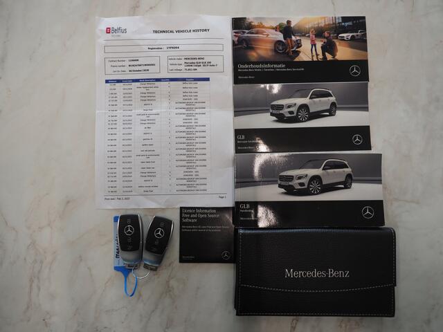 Mercedes-Benz GLB-Klasse 200 Premium Plus | Panoramadak | Burmester | 360 | Adaptive Cruise | Keyless | Trekhaak