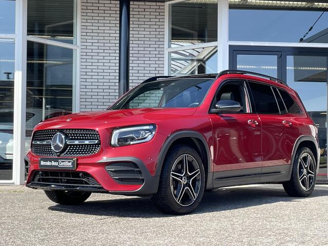 Mercedes-Benz GLB-Klasse 200 AMG | Panoramadak | Night Pakket