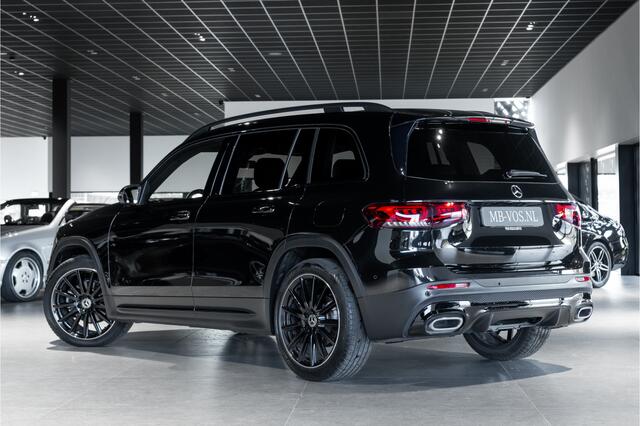 Mercedes-Benz GLB-Klasse 200 AMG Night|MBUX|20"|Camera|Trekhaak|Carbon