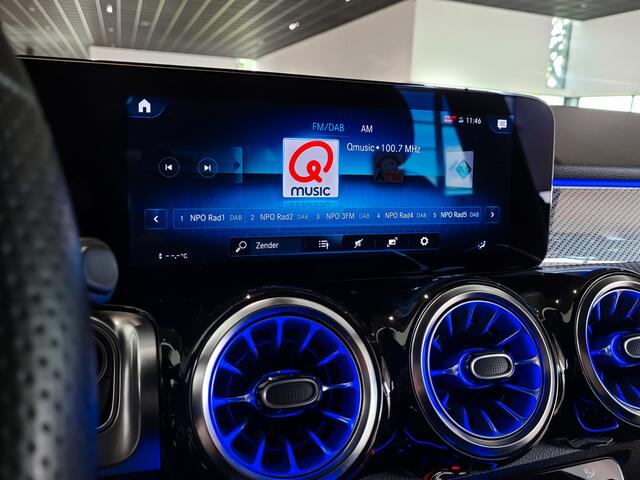 Mercedes-Benz GLB-Klasse 200 AMG Night|MBUX|20"|Camera|Trekhaak|Carbon