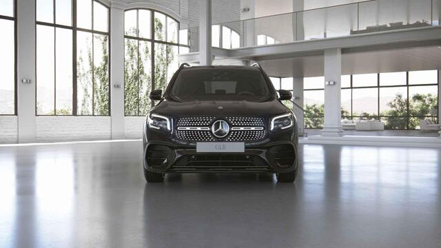 Mercedes-Benz GLB-Klasse 180 Business Solution AMG | Night | Panoramadak | Memory | Keyless | Multibeam | Stoelverwarming |