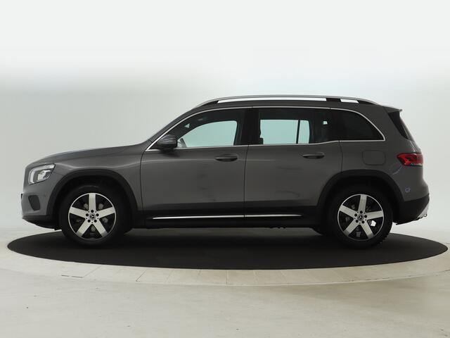 Mercedes-Benz GLB-Klasse 180 Business Solution Luxury | Trekhaak | Sfeerverlichting | Cruise Control | Inclusief 24 maanden MB Certified garantie voor Europa.