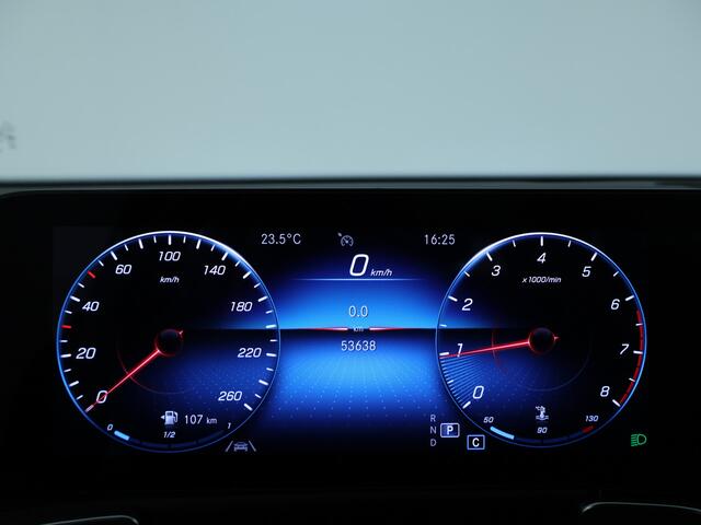 Mercedes-Benz GLB-Klasse 180 Business Solution Luxury | Trekhaak | Sfeerverlichting | Cruise Control | Inclusief 24 maanden MB Certified garantie voor Europa.