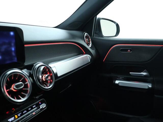 Mercedes-Benz GLB-Klasse 180 Business Solution Luxury | Trekhaak | Sfeerverlichting | Cruise Control | Inclusief 24 maanden MB Certified garantie voor Europa.