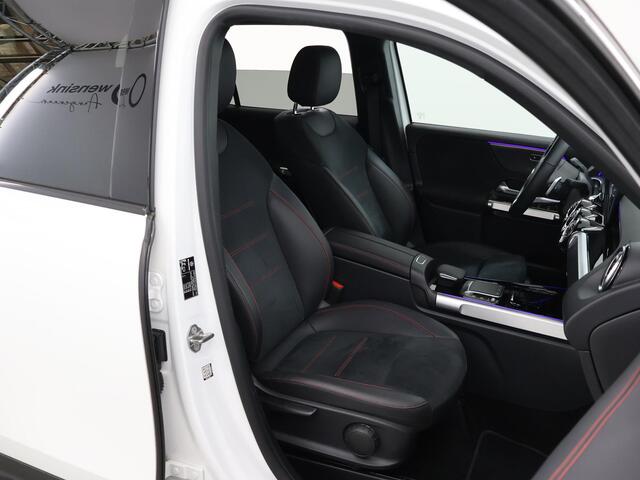 Mercedes-Benz GLB-Klasse 180 Business Line | AMG | Night | Widescreen | Stoelverwarming | Achteruitrijcamera |