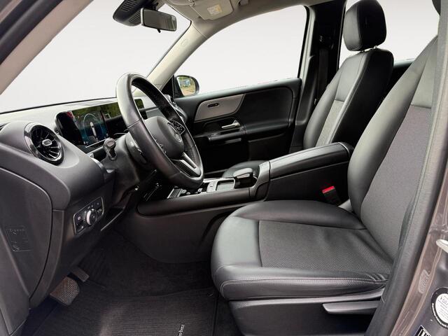 Mercedes-Benz GLB-Klasse 200 Premium | ELEKTR. TREKHAAK | ELEKTR. KOFFERKLEP | STOELVERWARMING | PDC | APPLE CARPLAY / ANDROID AUTO | 1 JAAR GARANTIE