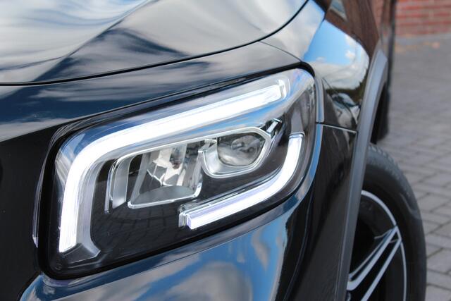 Mercedes-Benz GLB-Klasse 200 Business Solution AMG 7p. | Pano | Sfeer | Carplay |