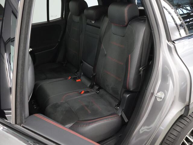 Mercedes-Benz GLB-Klasse 200 Business Solution AMG 7p. | Night | Panoramadak | 7-persoons | Keyless | Memory | Multibeam | Sfeerverlichting |