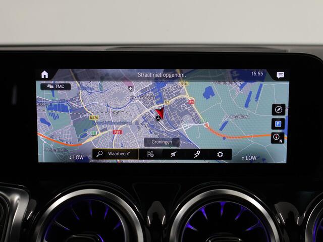 Mercedes-Benz GLB-Klasse 200 Business Solution AMG 7p. | Night | Panoramadak | 7-persoons | Keyless | Memory | Multibeam | Sfeerverlichting |