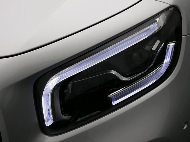 Mercedes-Benz GLB-Klasse 180 Aut. Business Sol. Luxury | Panorama | Mood Light Sfeer | Multibeam |