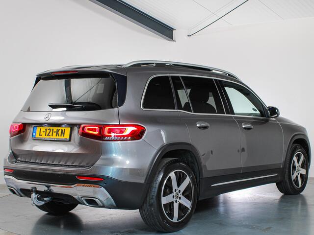 Mercedes-Benz GLB-Klasse 180 Luxury 7-Persoons, Panoramadak, Leder, Sfeerverlichting, Trekhaak, Apple Carplay/Android Auto
