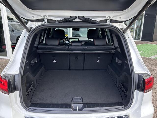 Mercedes-Benz GLB-Klasse 200 Business Solution AMG | Cruise Control | Stoelverwarming | Navigatie