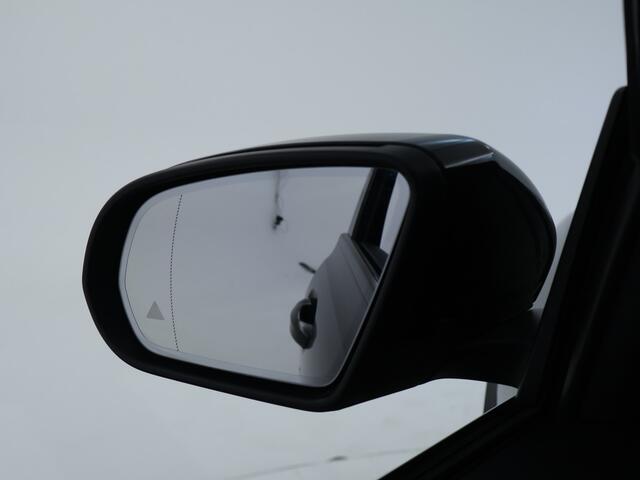 Mercedes-Benz GLB-Klasse 200 AMG Line | Panoramadak | Trekhaak | Cruise Control | Sfeerverlichting | Dodehoek detector | Inclusief 48 maanden MB Certified garantie voor Europa.