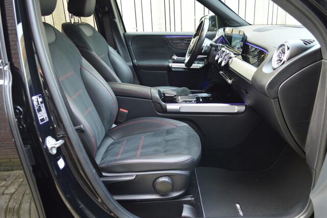 Mercedes-Benz GLB-Klasse 200 AMG 7p. Led Panorama Widescreen Sfeer Camera Trekh Augmented Pdc